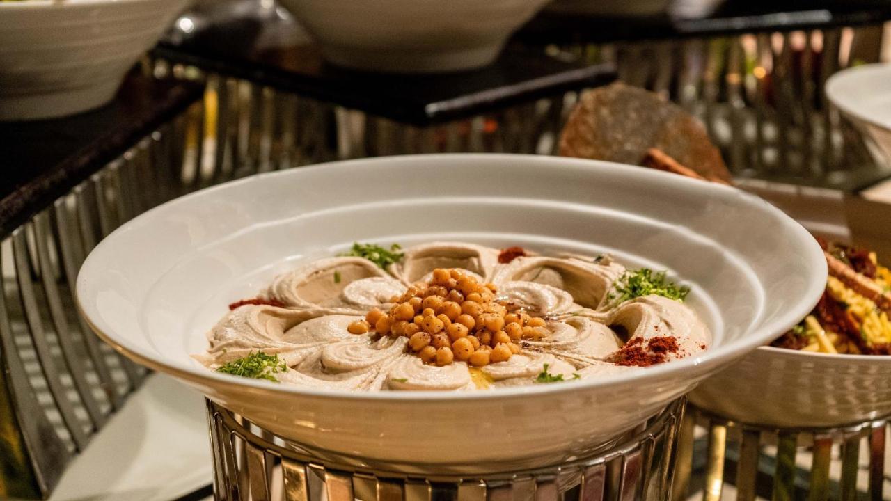 Oryx Hotel Aqaba Esterno foto Hummus